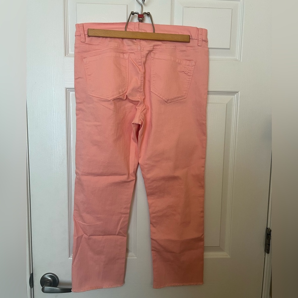 Any 3DG2 at $28 w/$4.99 shipping DIANE GILMAN DISTRESSED FLORAL ANKLE JEANS NWTS - Picture 6 of 10